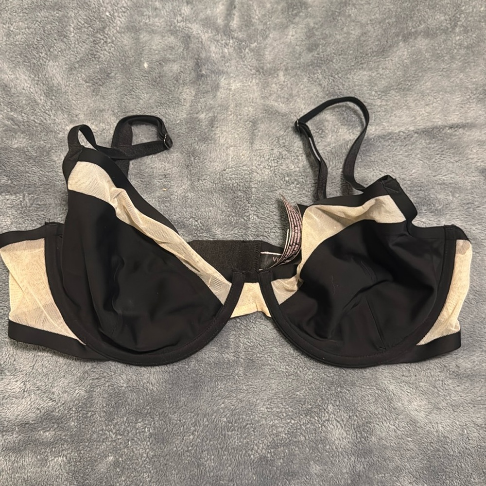 NWOT Victoria’s Secret Unlined Bra